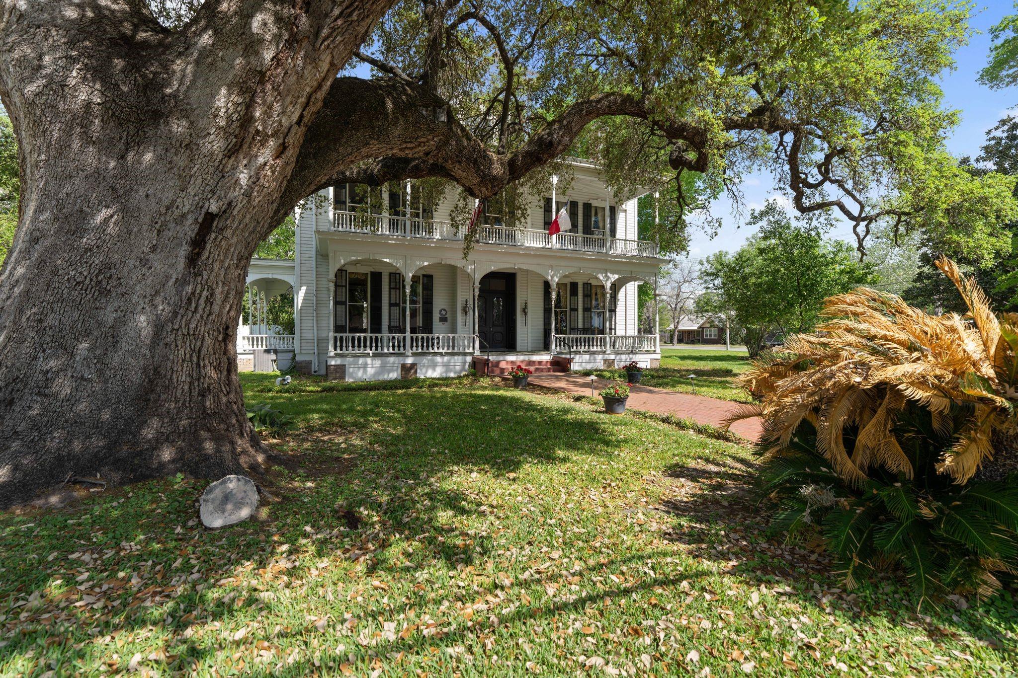 351 E Colorado Street