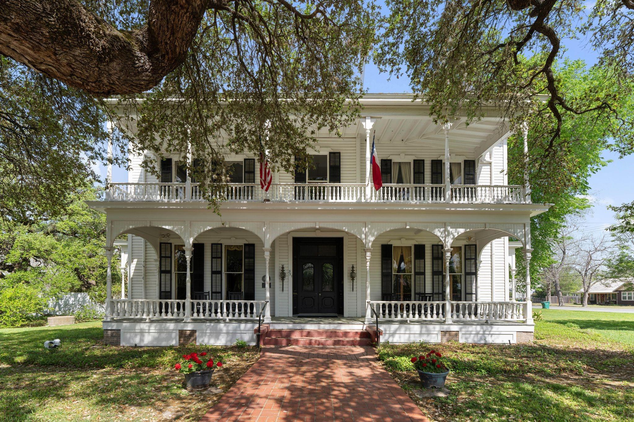 351 E Colorado Street