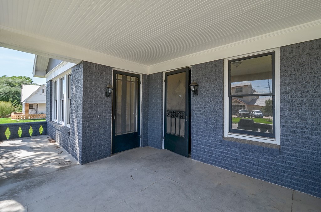 404 West Main Street