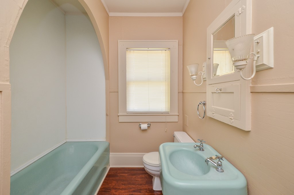 404 West Main Street