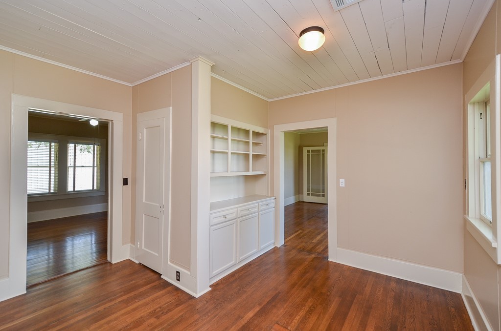 404 West Main Street