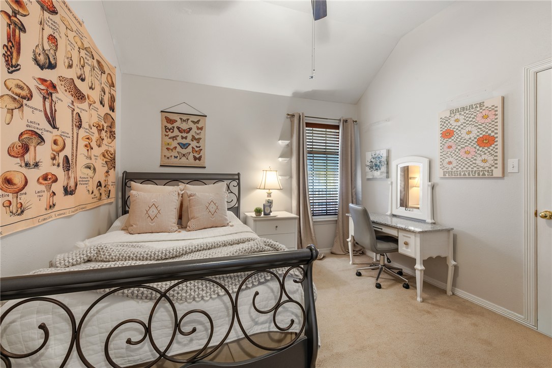 3804 Bridle Trails Court