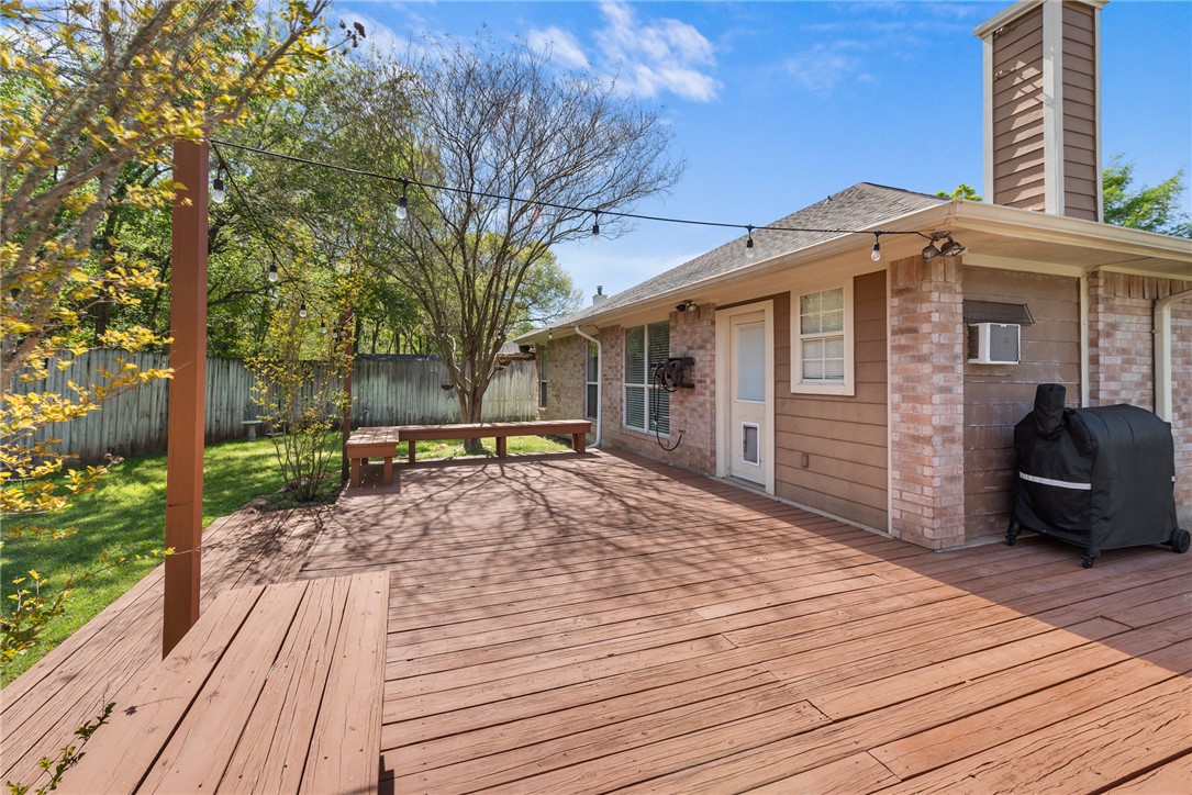 1736 Starling Drive