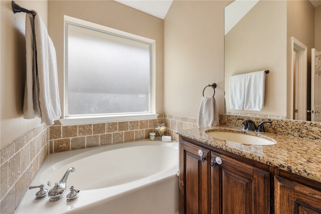 1736 Starling Drive