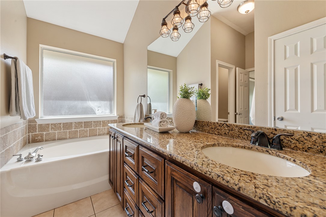 1736 Starling Drive