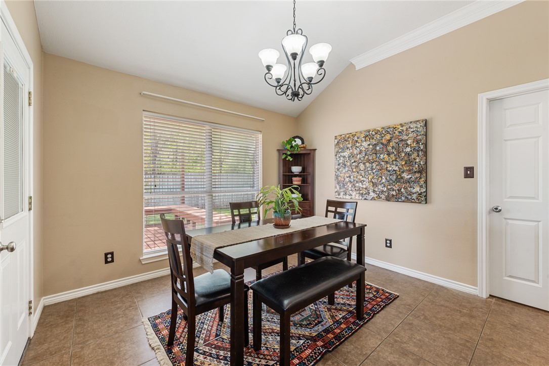 1736 Starling Drive
