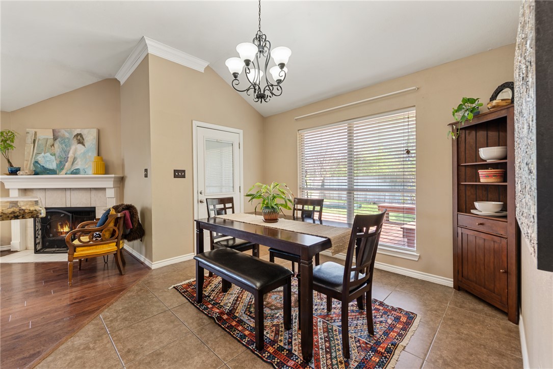 1736 Starling Drive