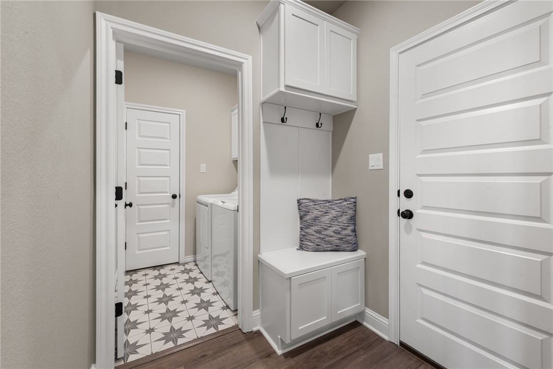 6221 Wilkesboro Drive