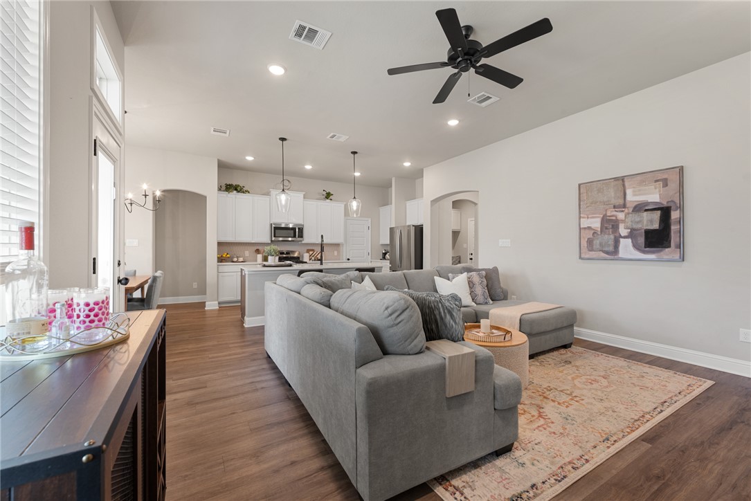 6221 Wilkesboro Drive