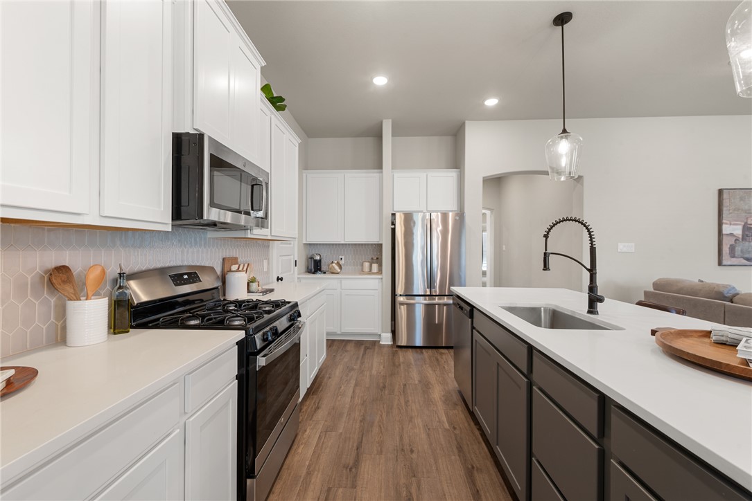 6221 Wilkesboro Drive