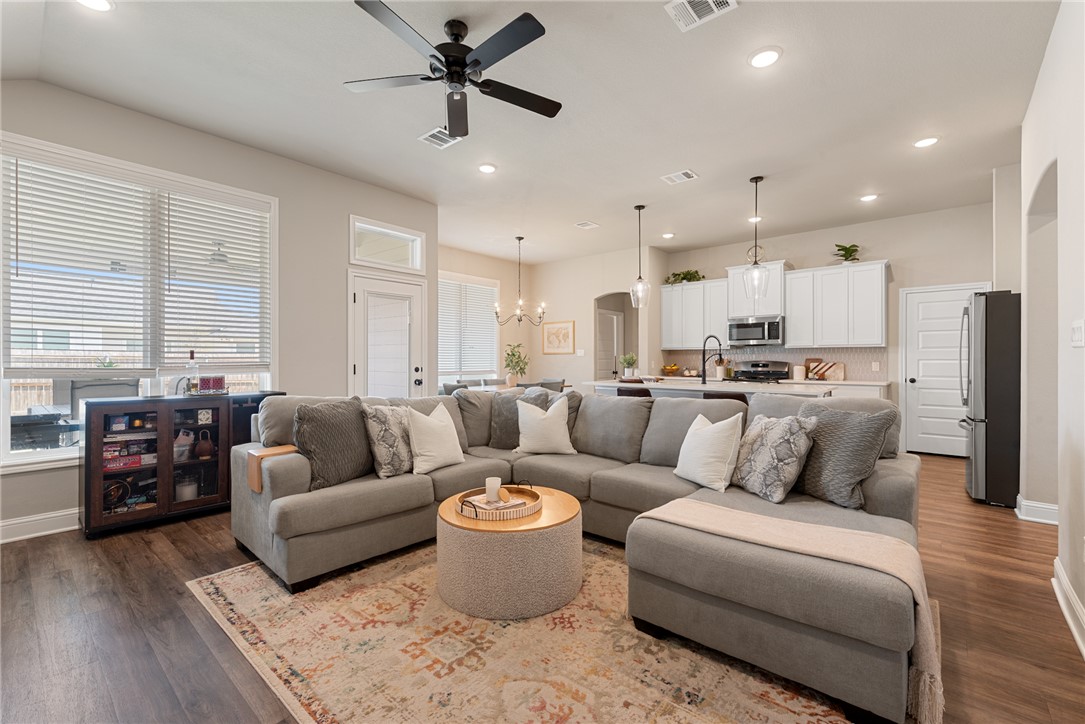 6221 Wilkesboro Drive