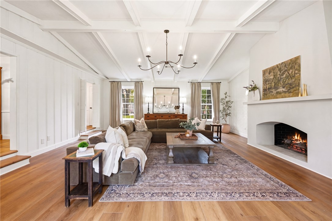 3613 Sunnybrook Lane