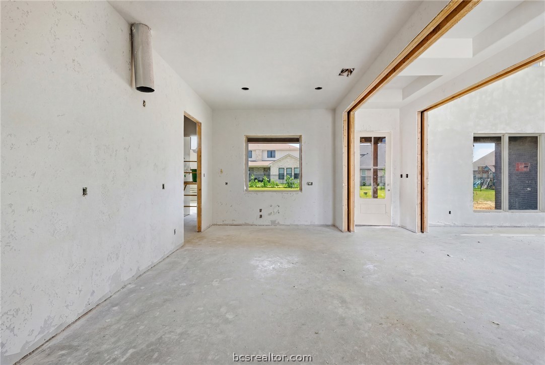 4743 Coral River Road