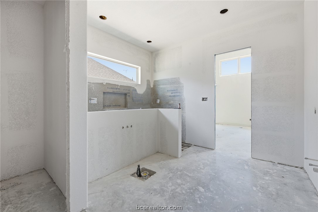 4743 Coral River Road