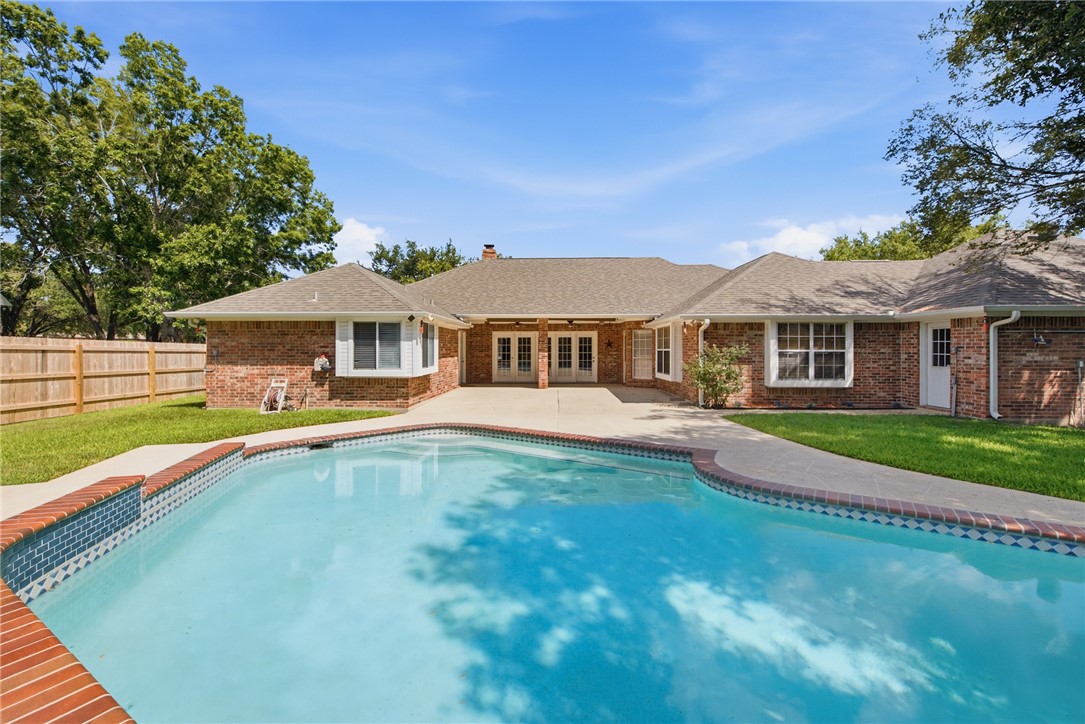 905 Winged Foot Drive