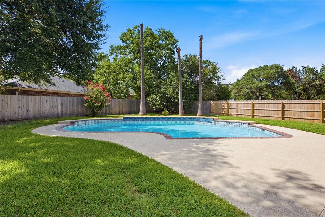 905 Winged Foot Drive