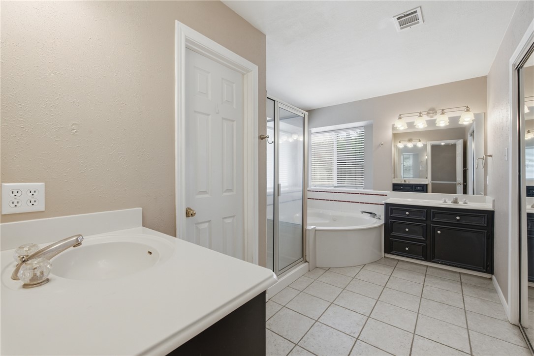 905 Winged Foot Drive