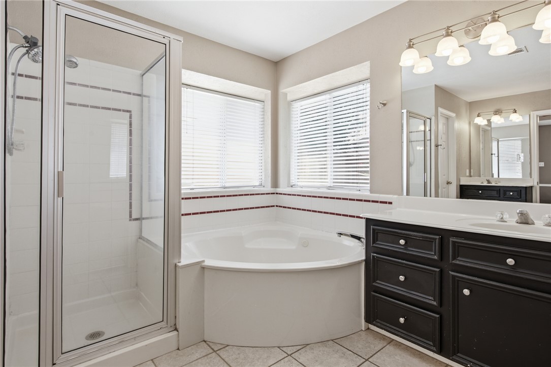 905 Winged Foot Drive