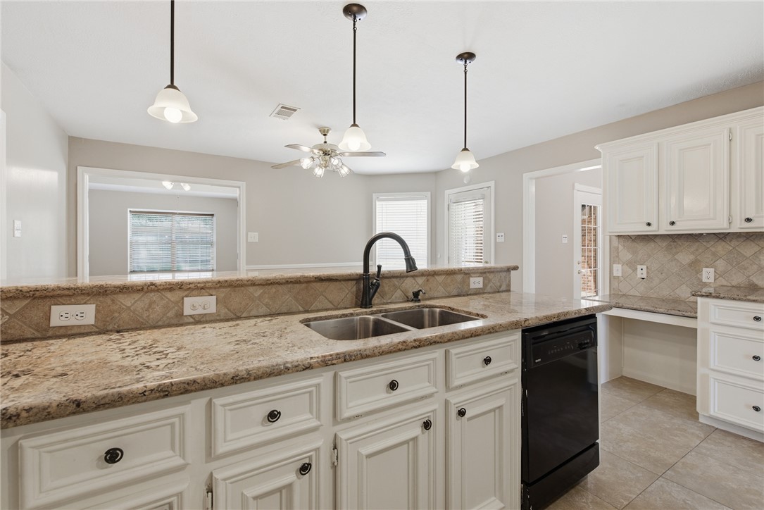 905 Winged Foot Drive
