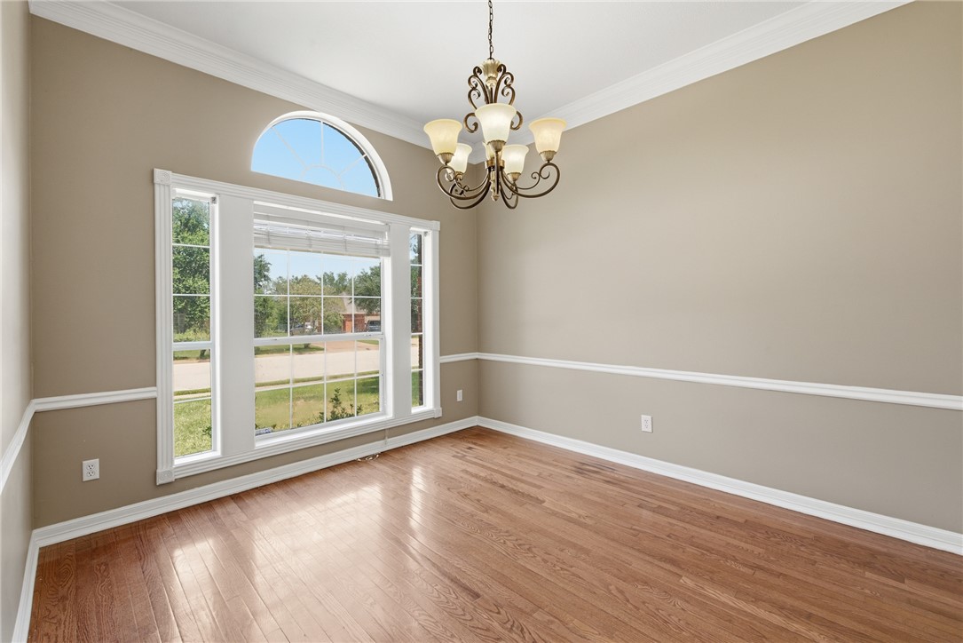 905 Winged Foot Drive