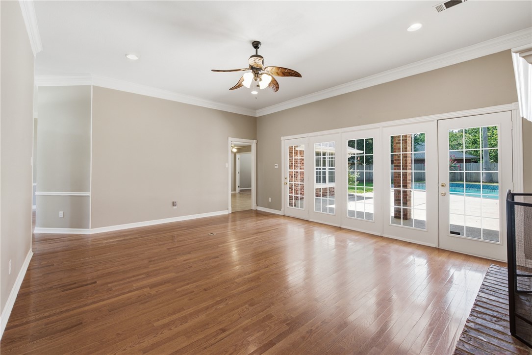 905 Winged Foot Drive