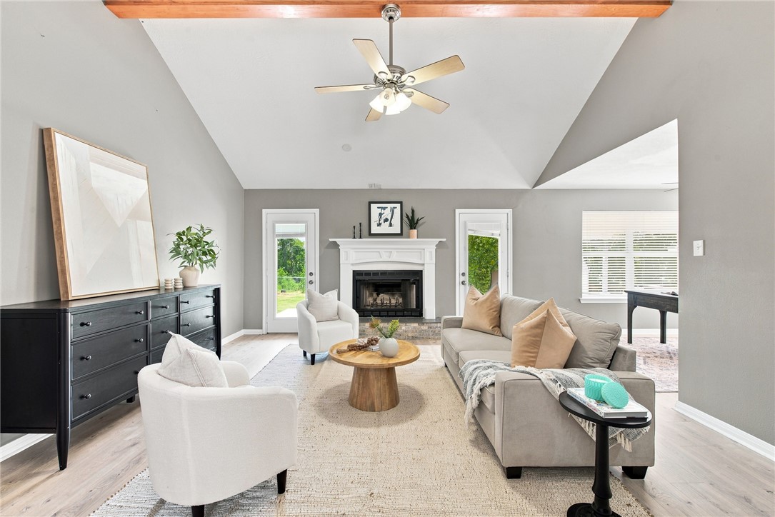 6826 Bendwood