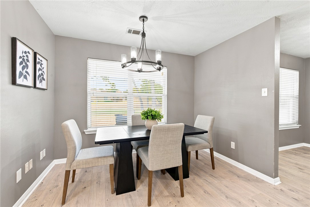 6826 Bendwood
