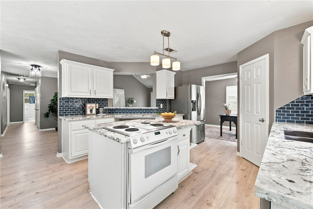 6826 Bendwood