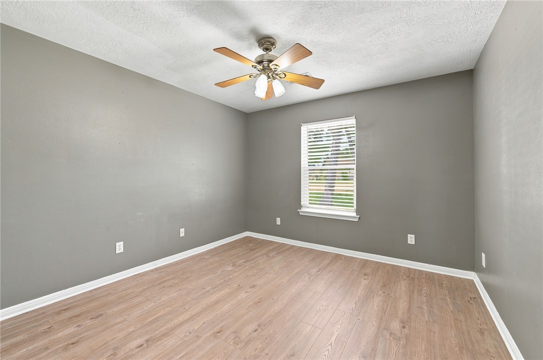 6826 Bendwood