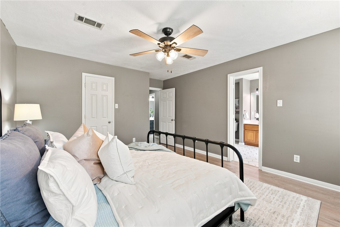 6826 Bendwood