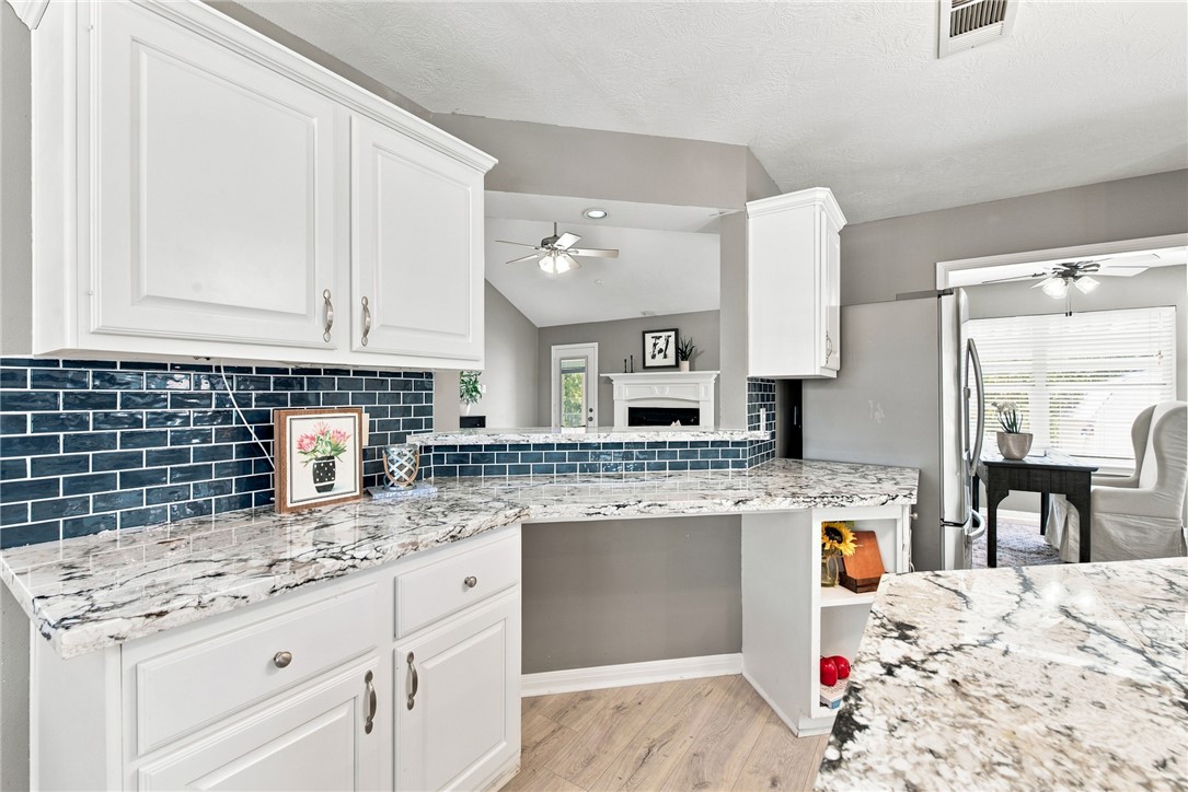 6826 Bendwood