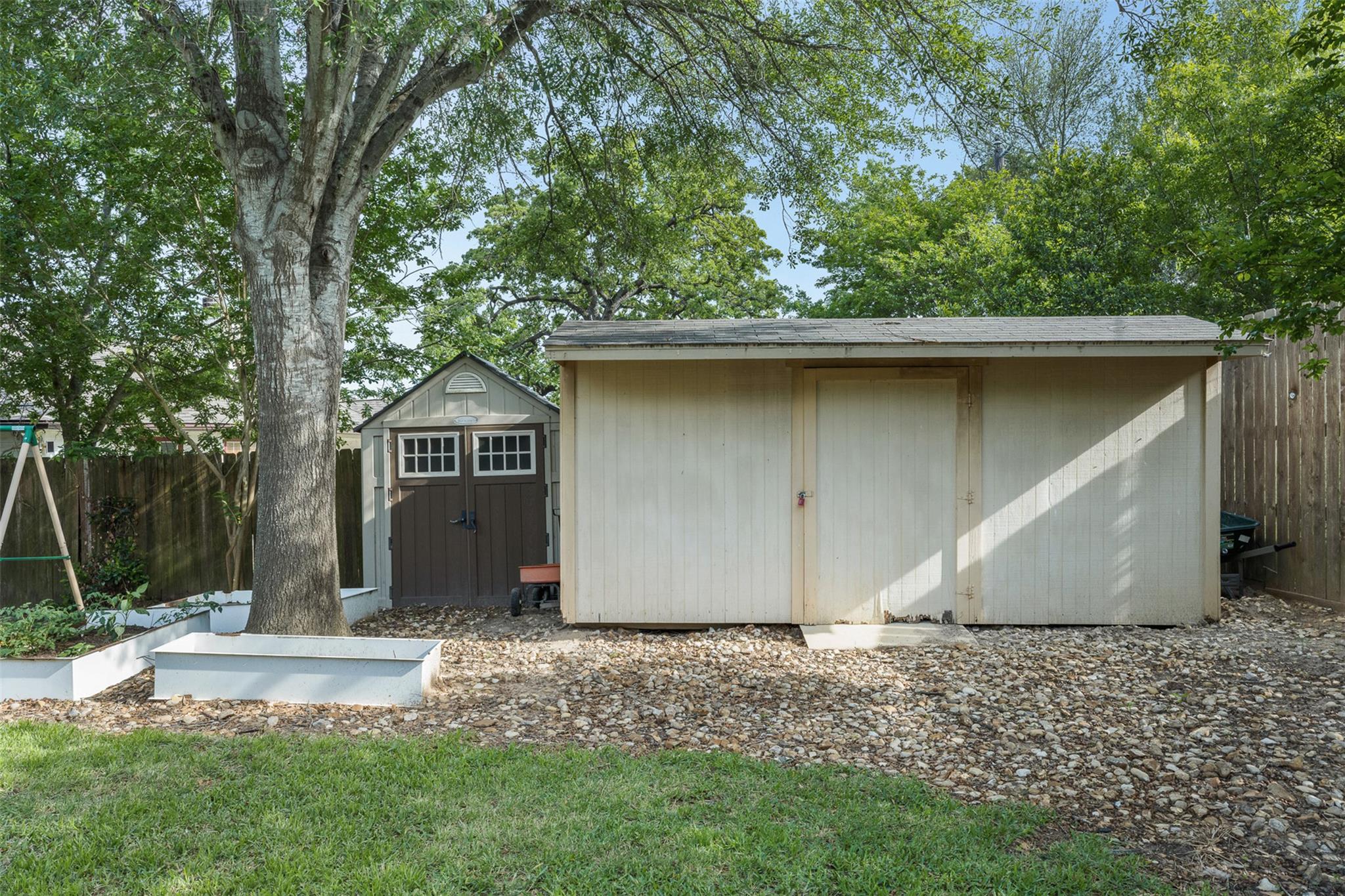 705 Palmer ST