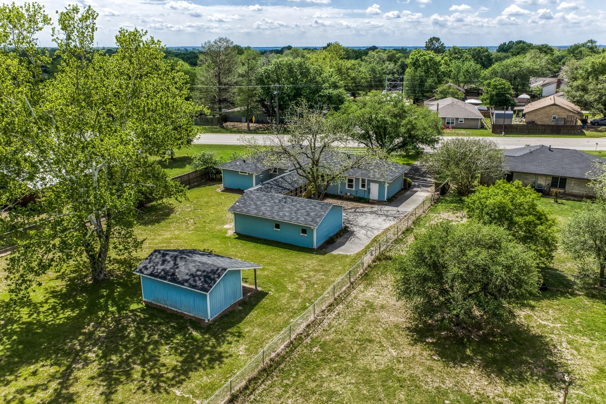 1524 Highway 159 W