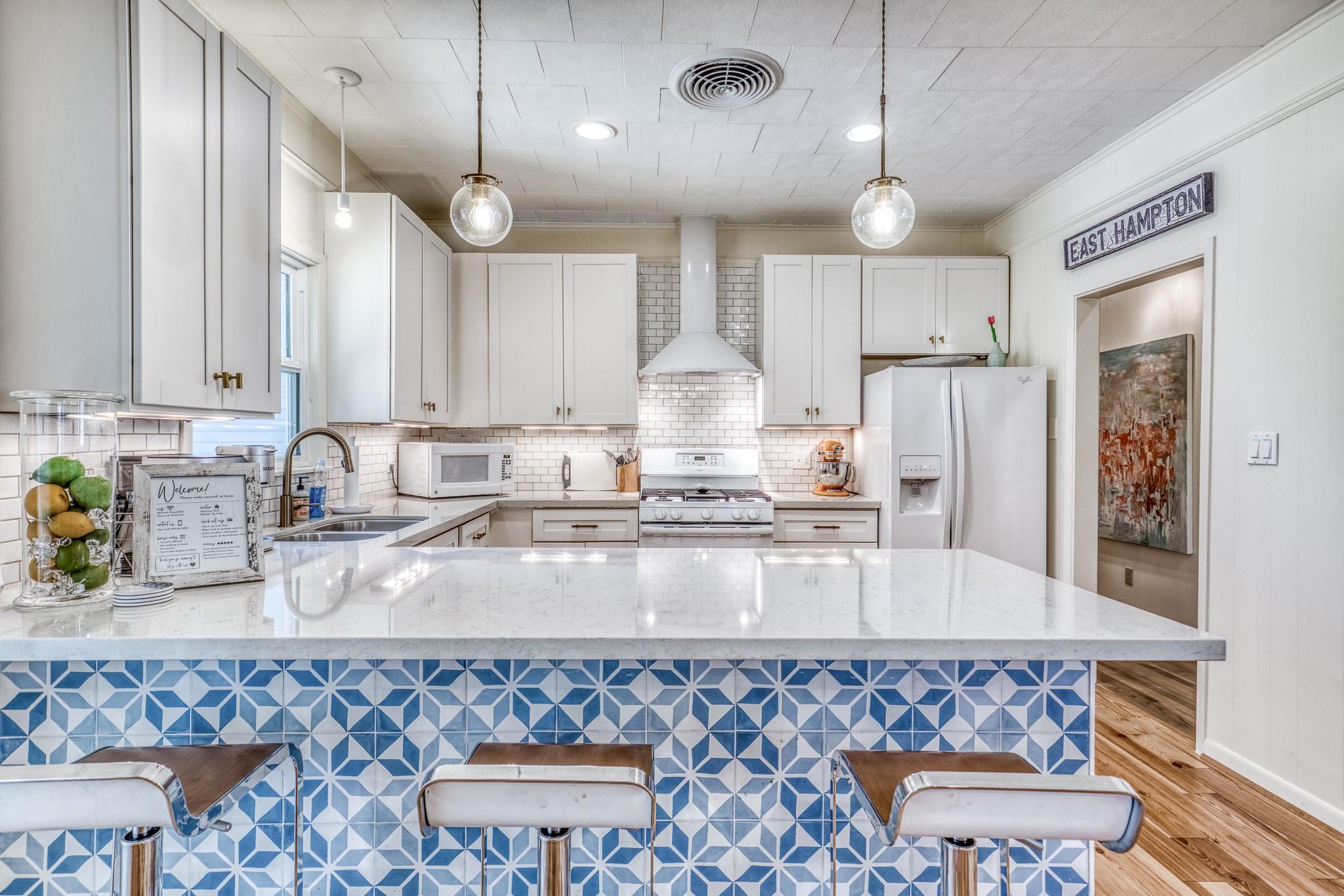 1524 Highway 159 W
