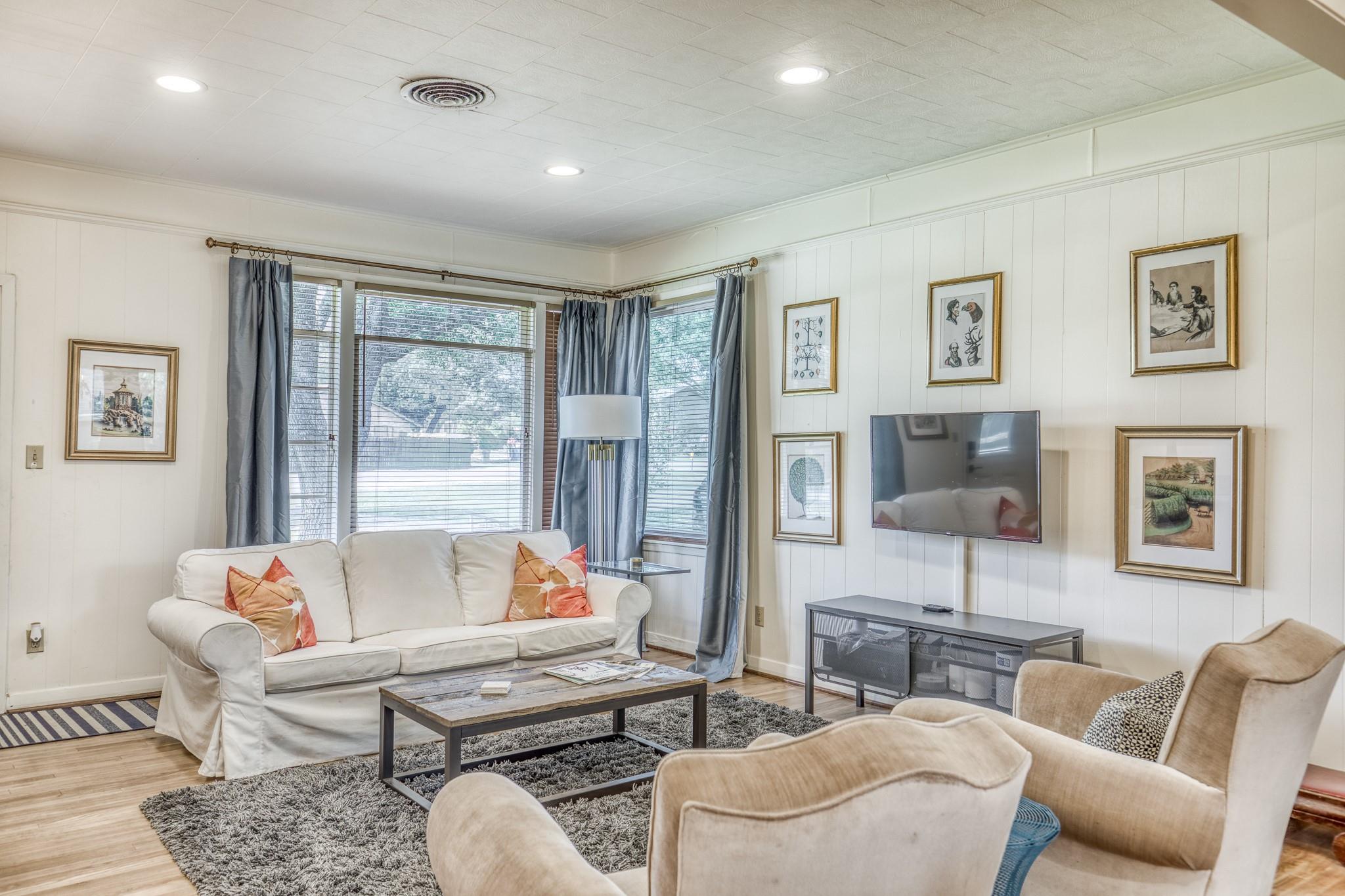 1524 Highway 159 W