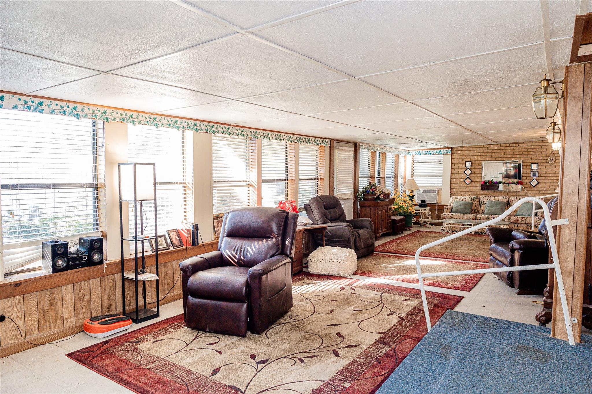 8608 Captain Scott Road