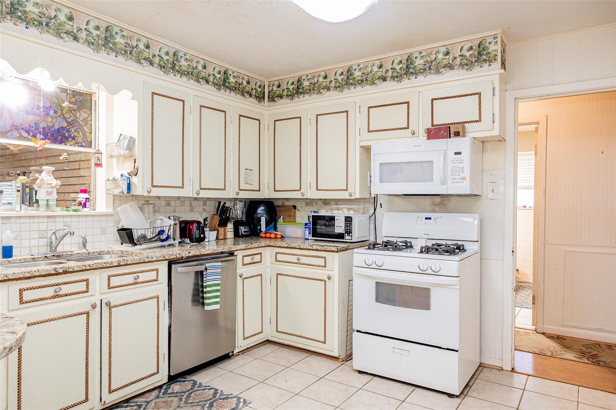 8608 Captain Scott Road