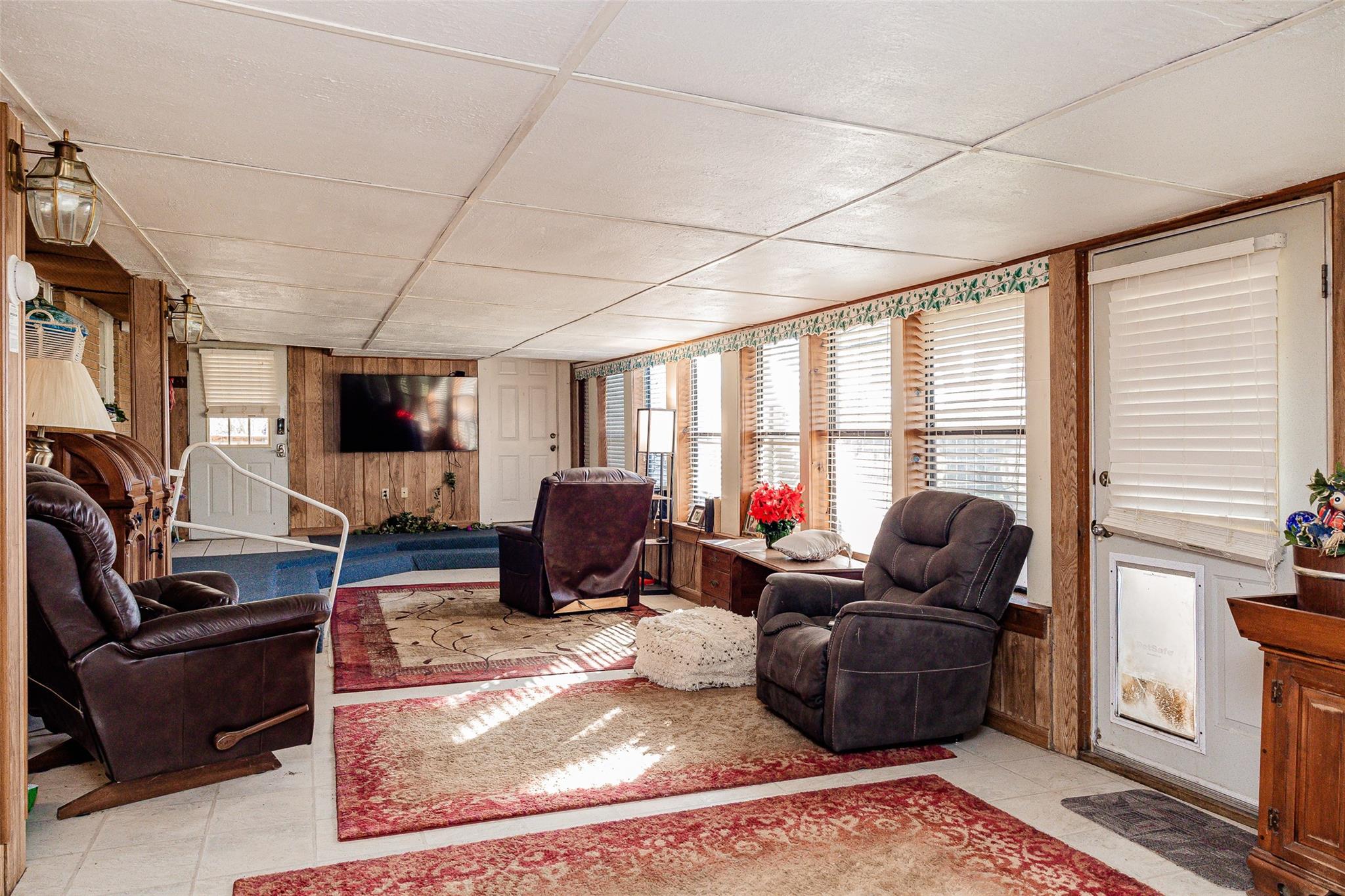 8608 Captain Scott Road