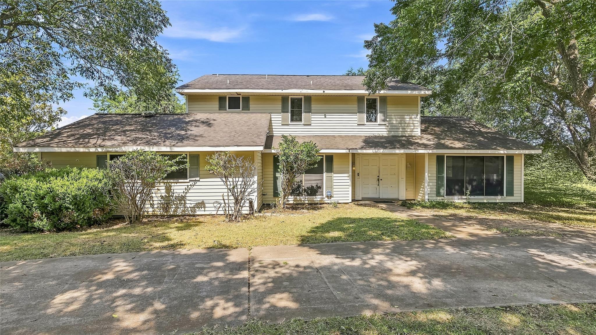 3447 Azalea Street