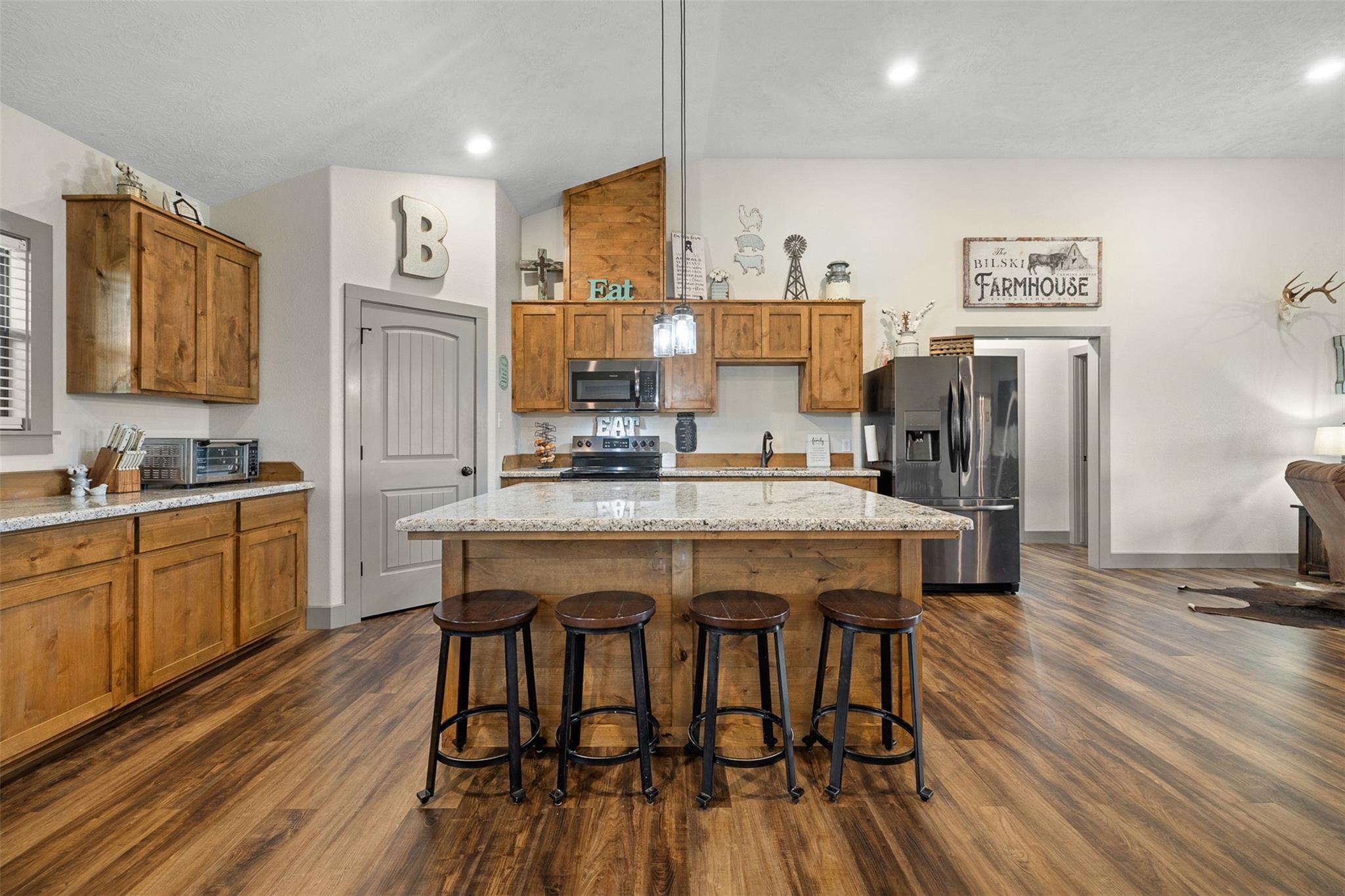 493 Hodde Road