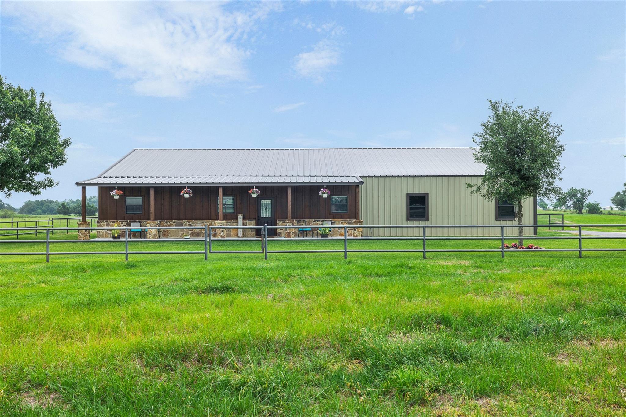 493 Hodde Road