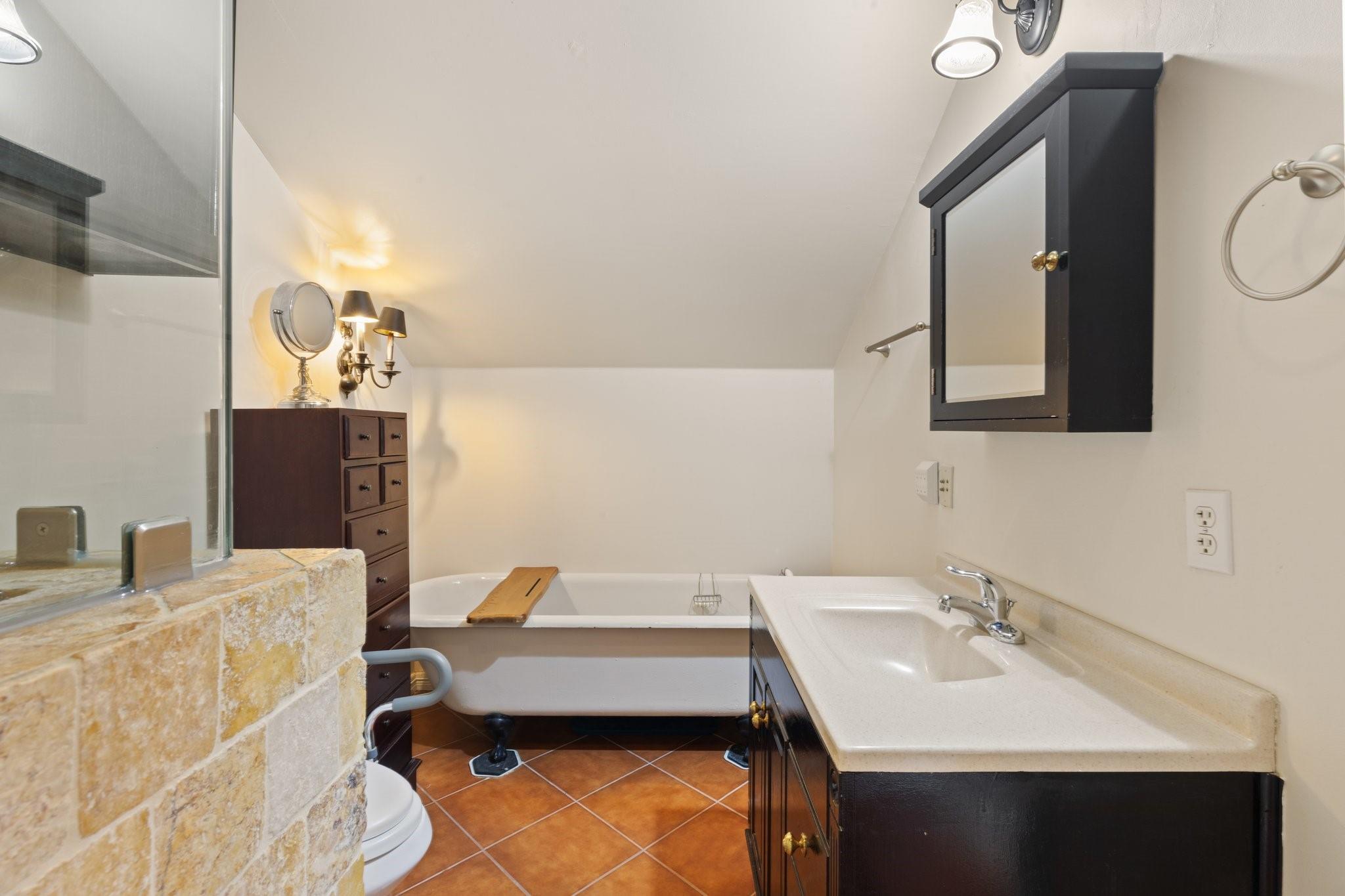 401 N Walnut Avenue Avenue