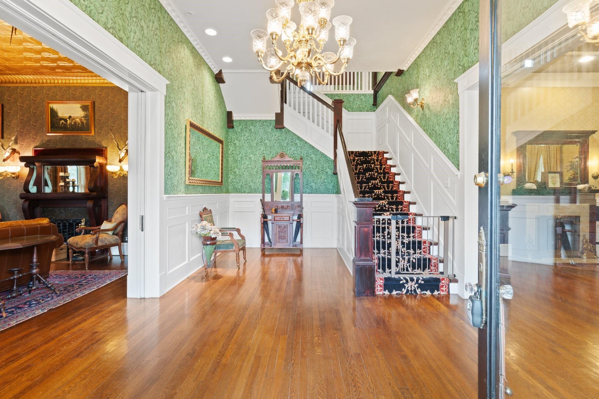 401 N Walnut Avenue Avenue