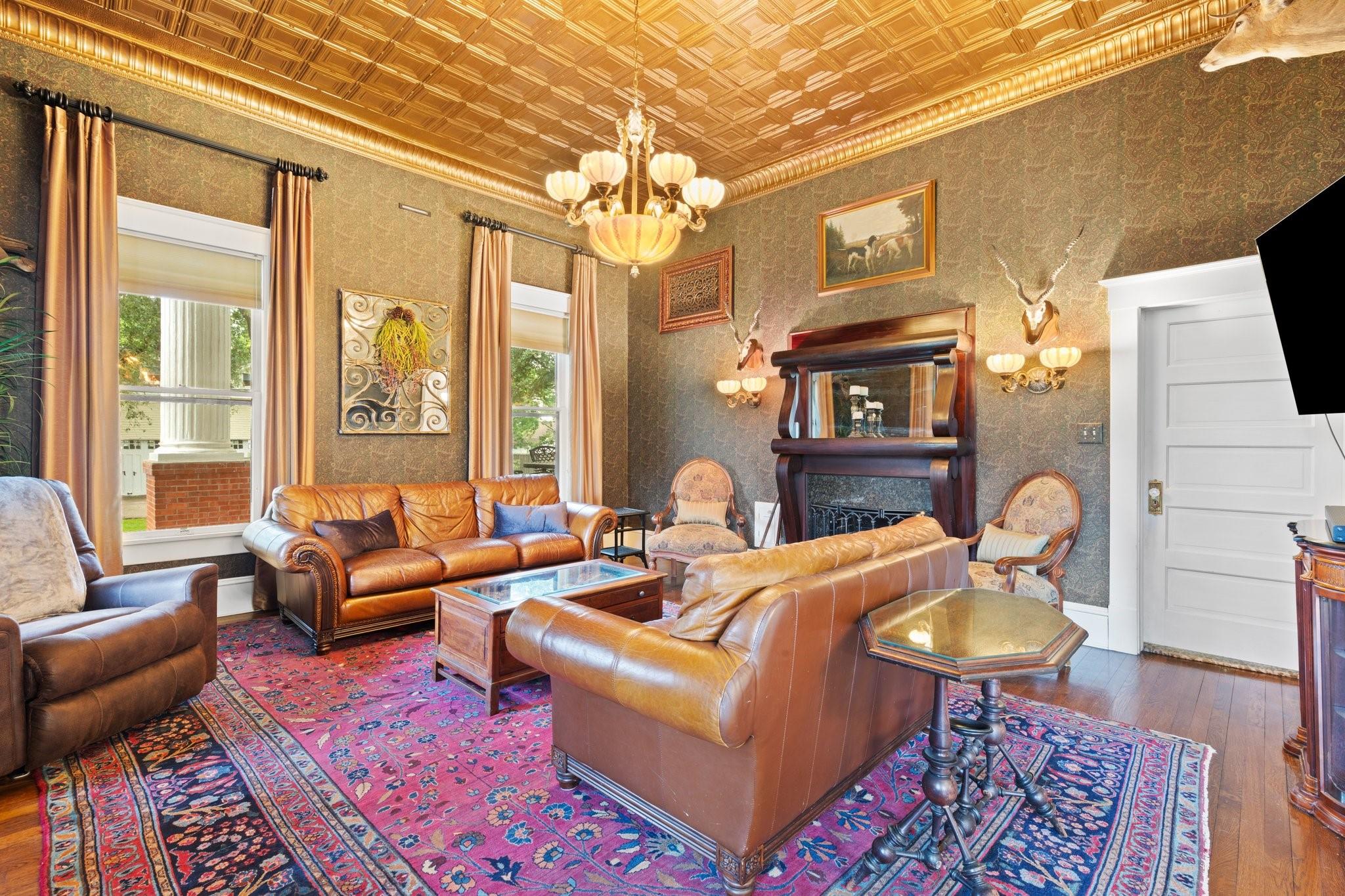 401 N Walnut Avenue Avenue