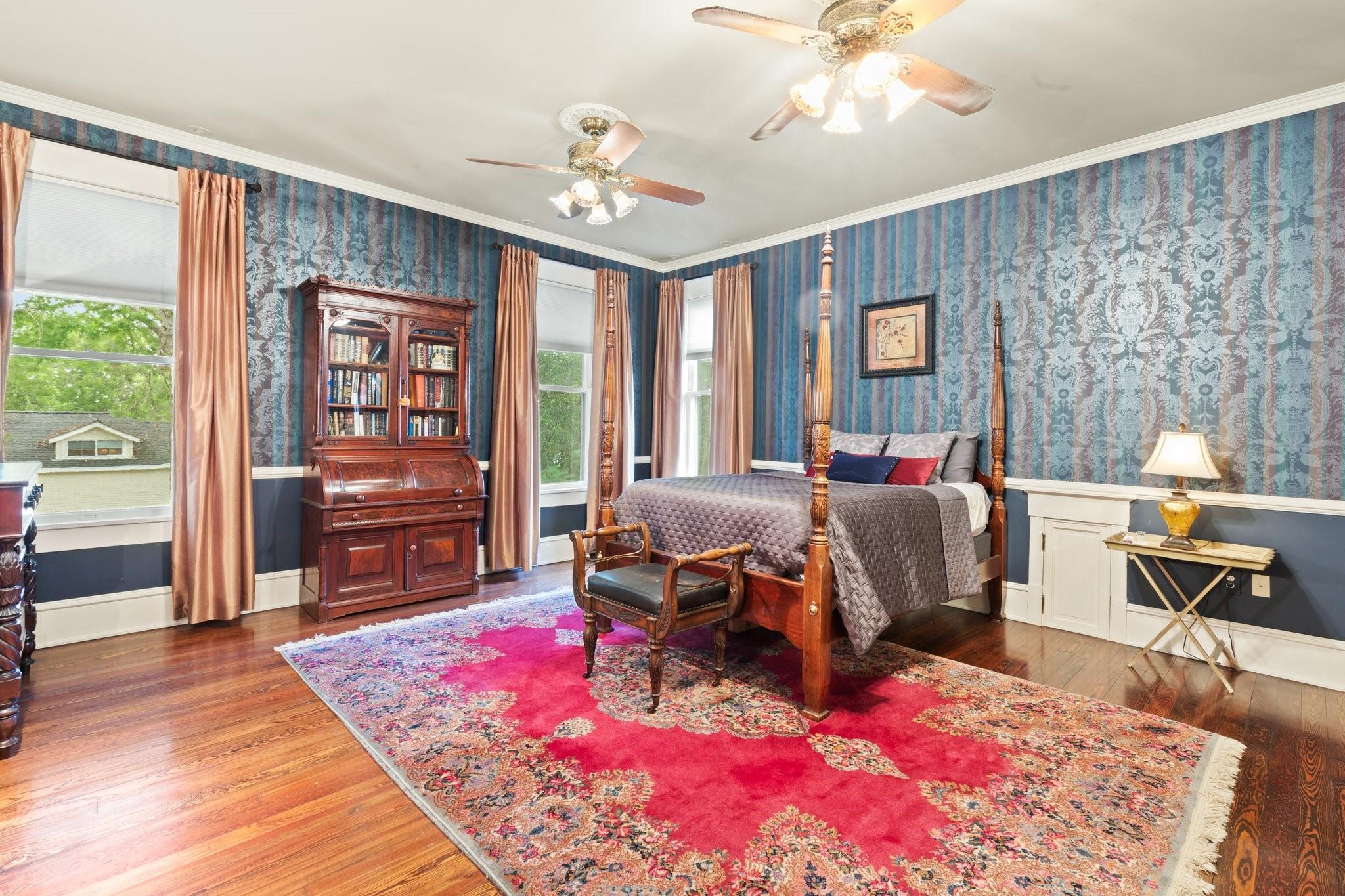 401 N Walnut Avenue Avenue