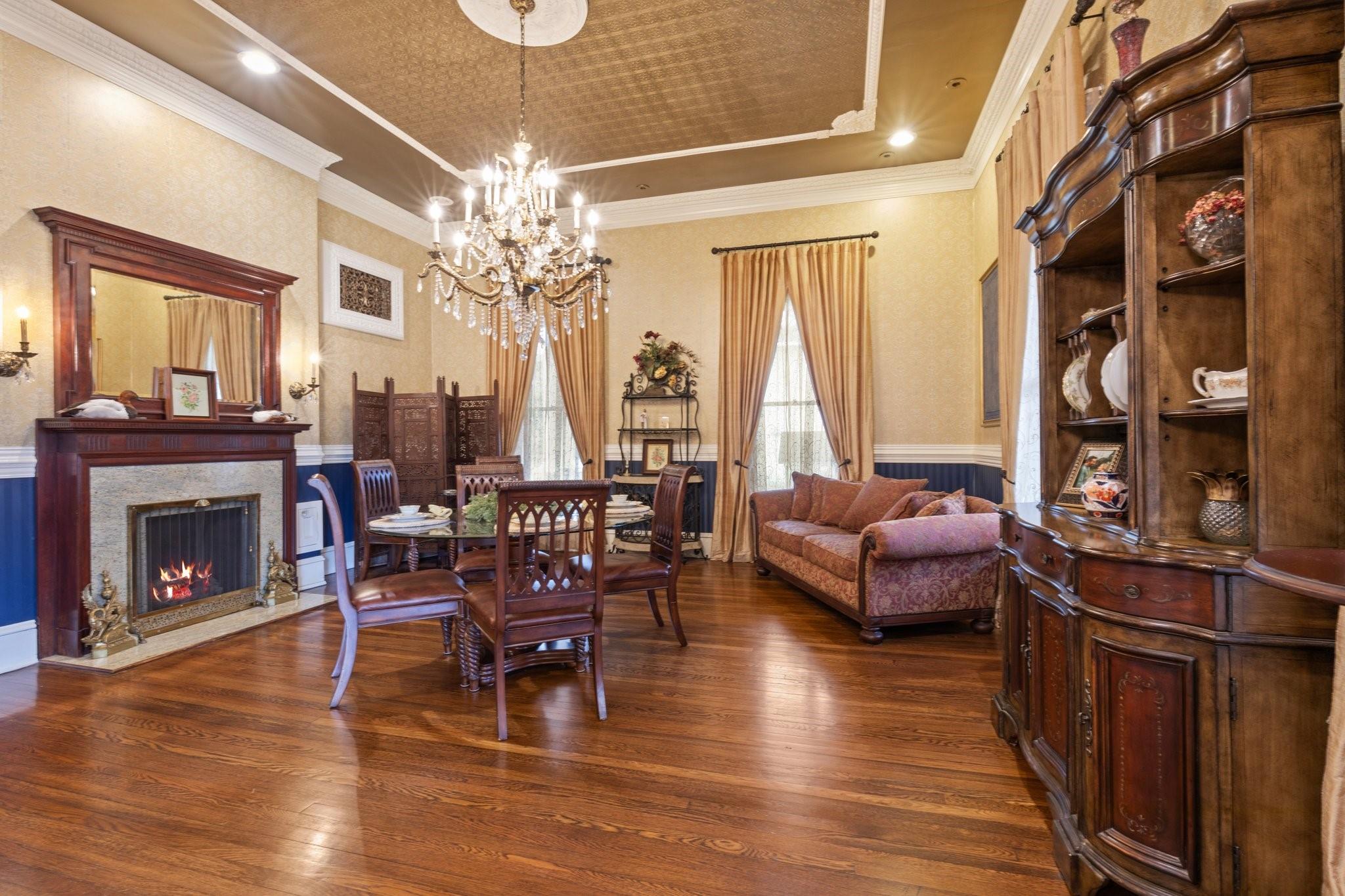 401 N Walnut Avenue Avenue