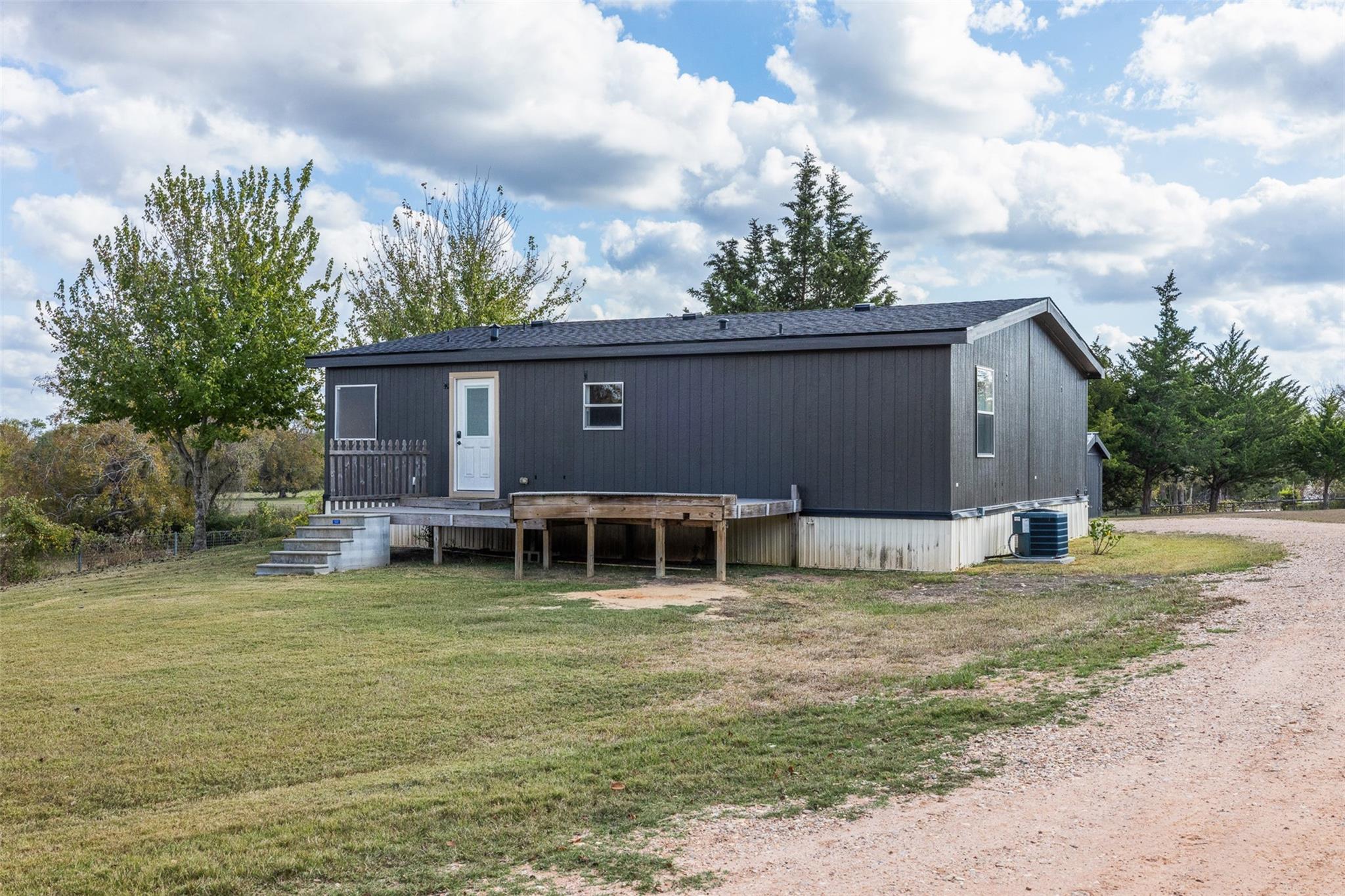 6885 Gibbs Creek Road