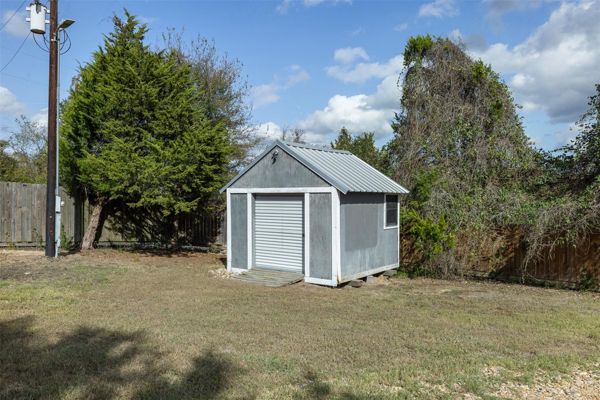 6885 Gibbs Creek Road