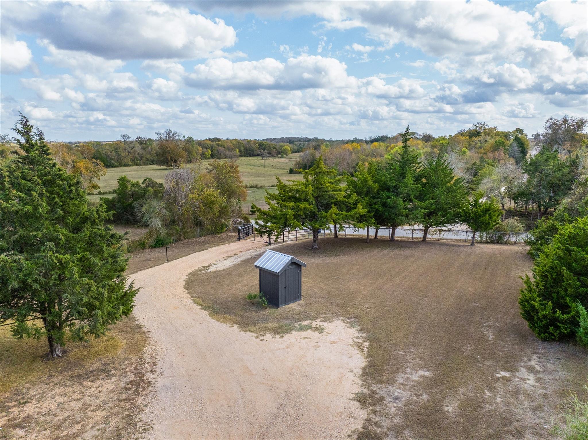 6885 Gibbs Creek Road