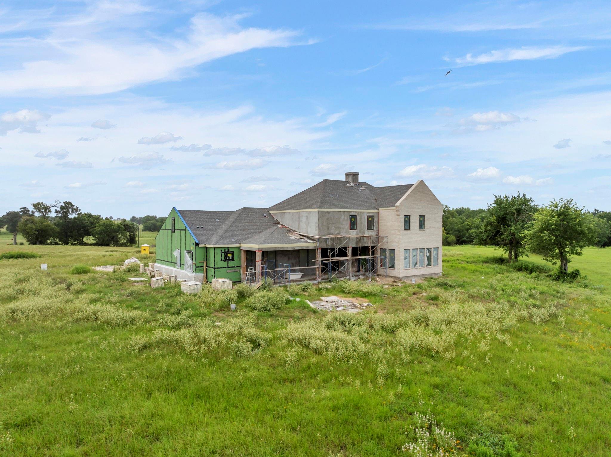 202 & 404 Blackberry Lane